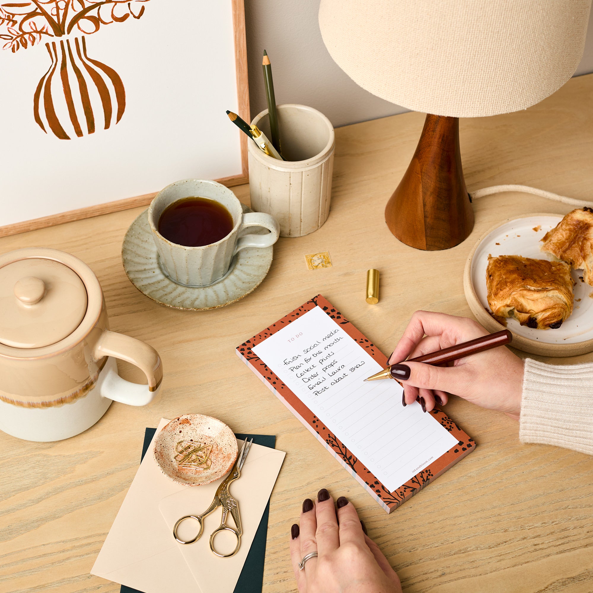To Do List Notepad in Tan Floral